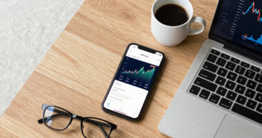 Dave Ramsey, Vanguard at odds on key 401(k), IRA strategy