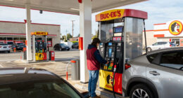 Led by Buc-ee’s and new rival Dolly Parton, America’s gas station chains are in a mega-sizing era